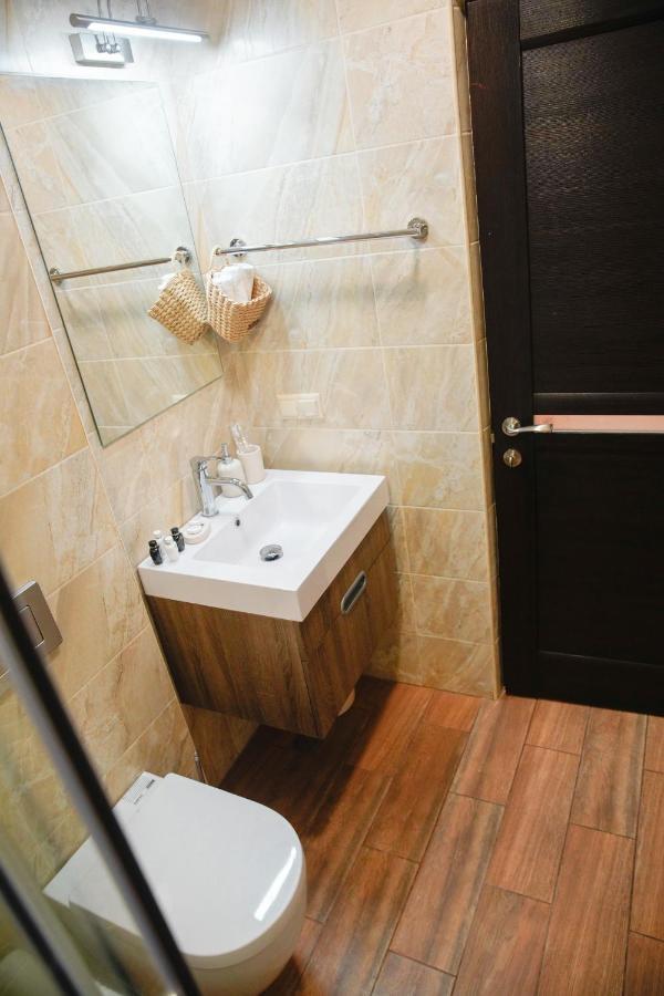 City Center Appartment At Buzand St. Γιερεβάν Εξωτερικό φωτογραφία