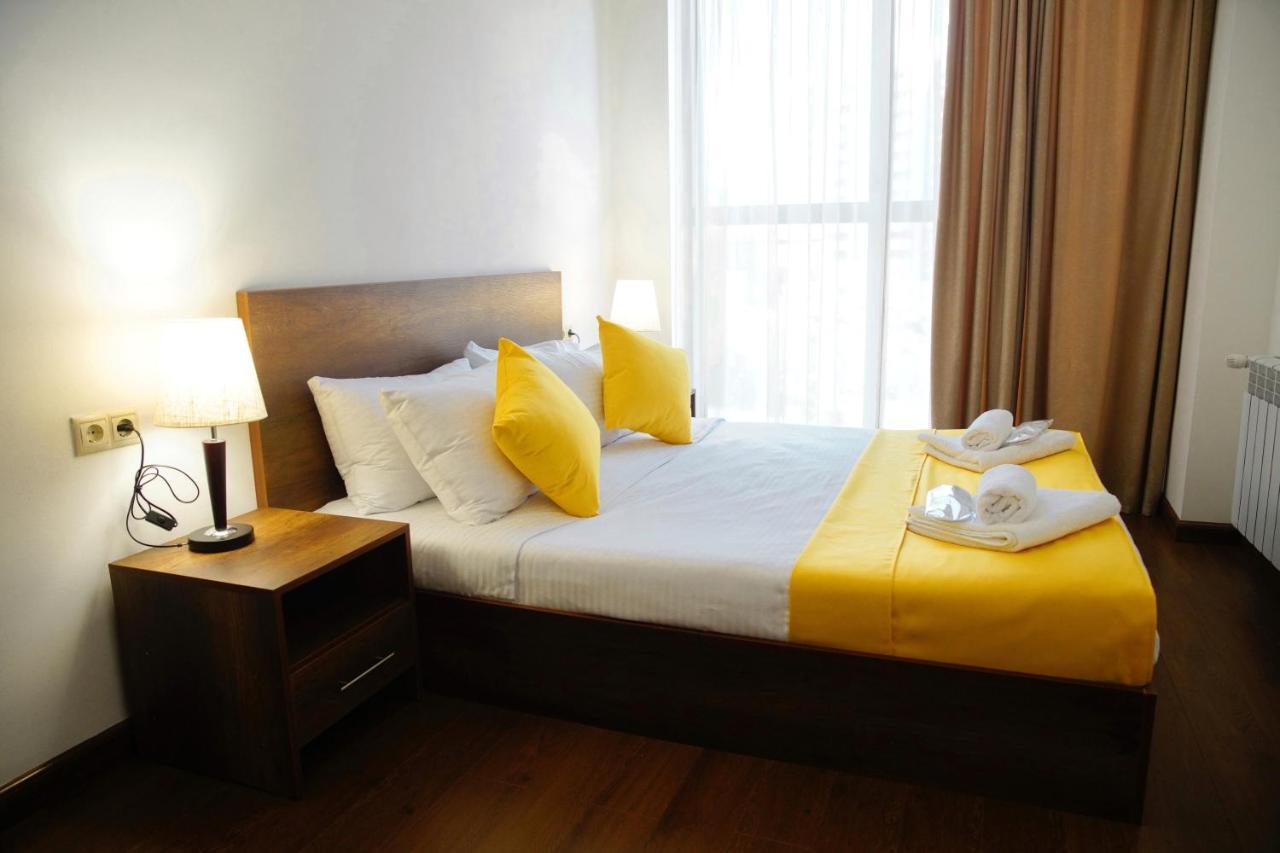 City Center Appartment At Buzand St. Γιερεβάν Εξωτερικό φωτογραφία